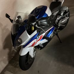BMW Motorcycle 2017