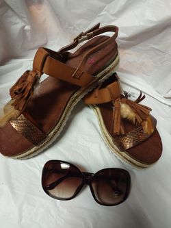 Women's Sandals (Sizes 9-10)