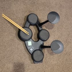 Drum Machine w/Drumsticks 