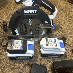 HART 20 VOLT 6.5” Circular Saw With Two 20 V 4ah Batteries/ Two 20 Volt Chargers.  