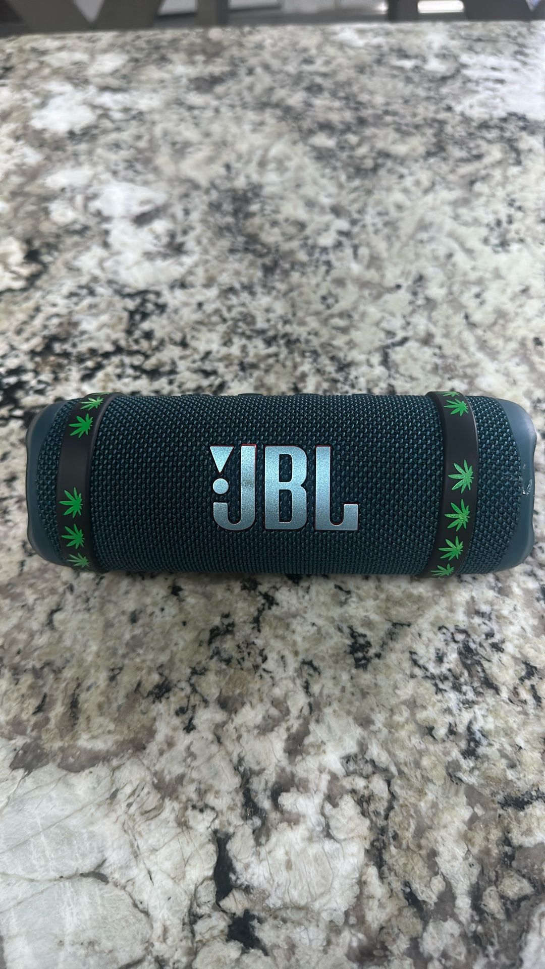 JBL FLIP 5 SPEAKER FOR SALE (No Box)