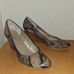 Bandolino Women's Snakeskin Print Wedge Heels $25 OBO