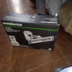 Pistola De Clavos. De Ahire 