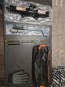 Brand New 2-Ton Car Scissor Jack & Lug Wrench Kit