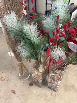 Vases with decor