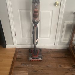 Duo Clean Shark Vacume