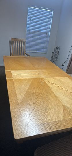Oak dining room table