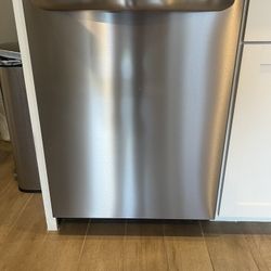 Frigidaire Dishwasher 