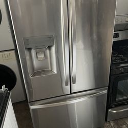 KENMORE FRENCH DOOR REFRIGERATOR