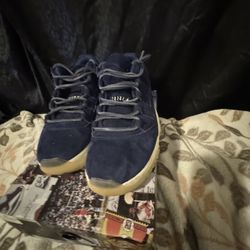 Jordan 11 Retro Low "RE2PECT"