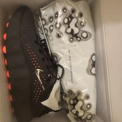 Nike Mind 002