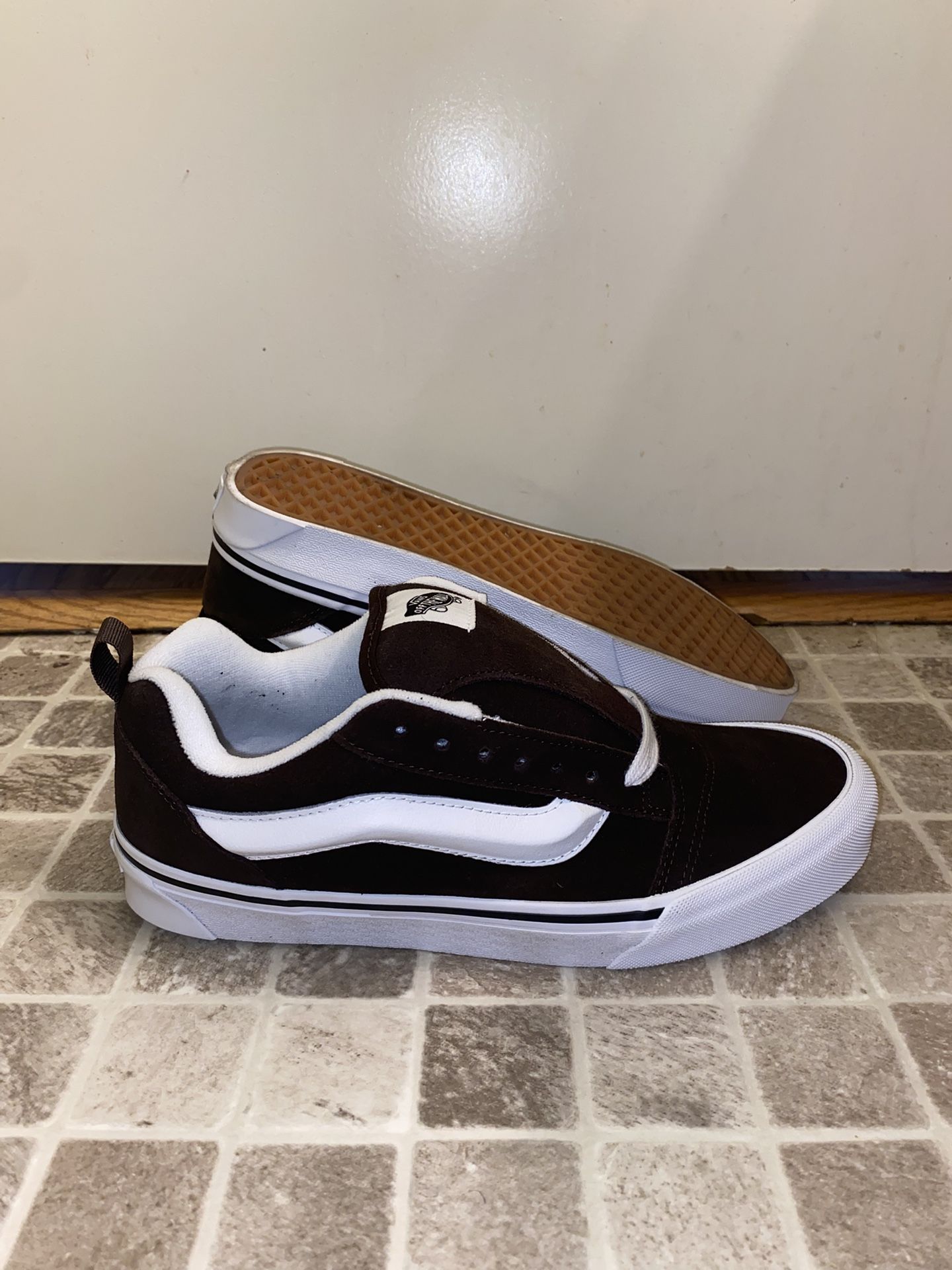 Sz 9.5M Vans Knu Skool Brown