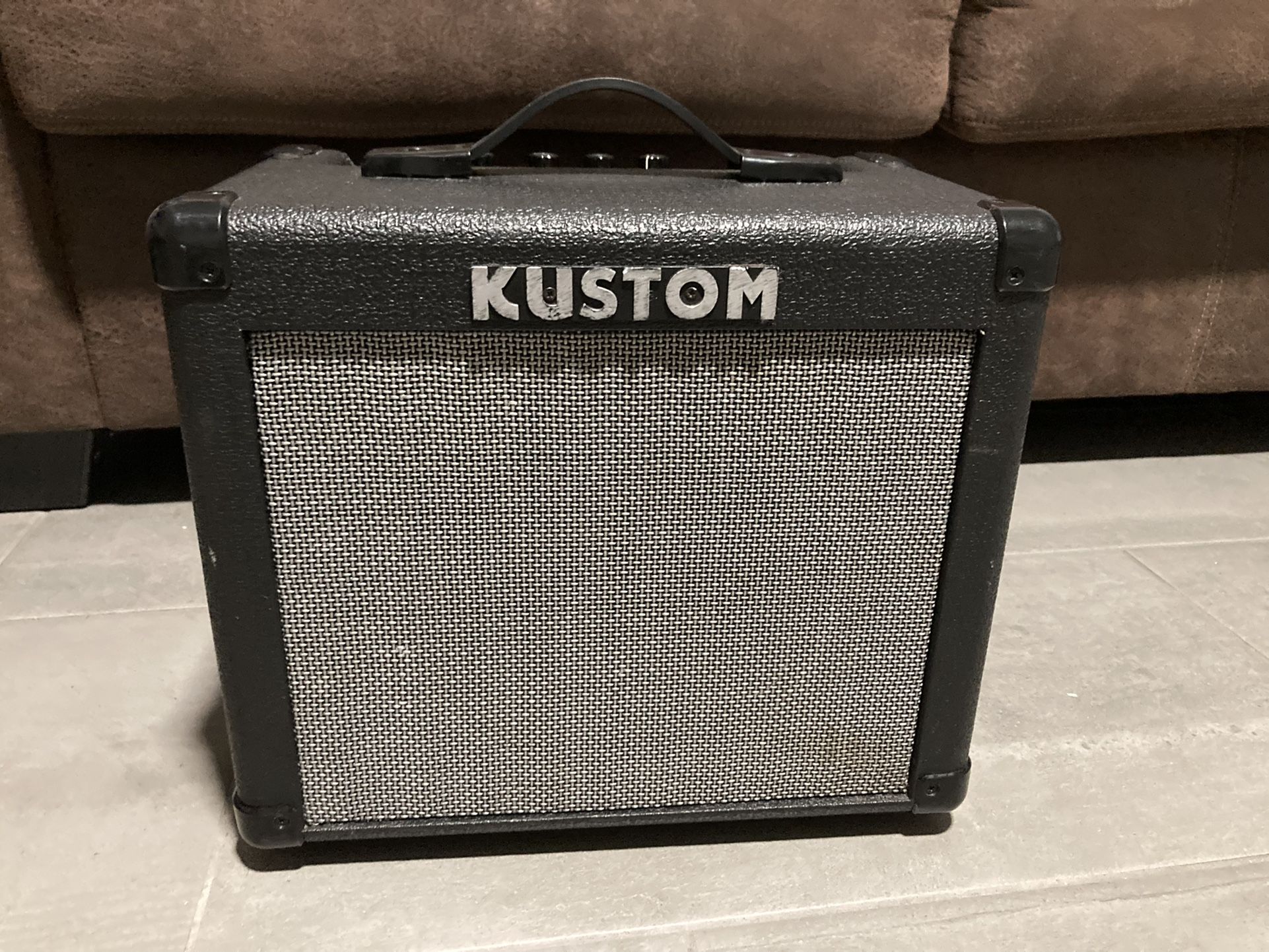 Kustom Kba10 - 10 Watt Guitar Amp Amplifier