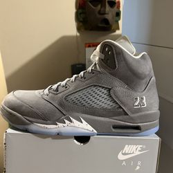 Mens Jordan Retro 5 size 12 Wolf Grey