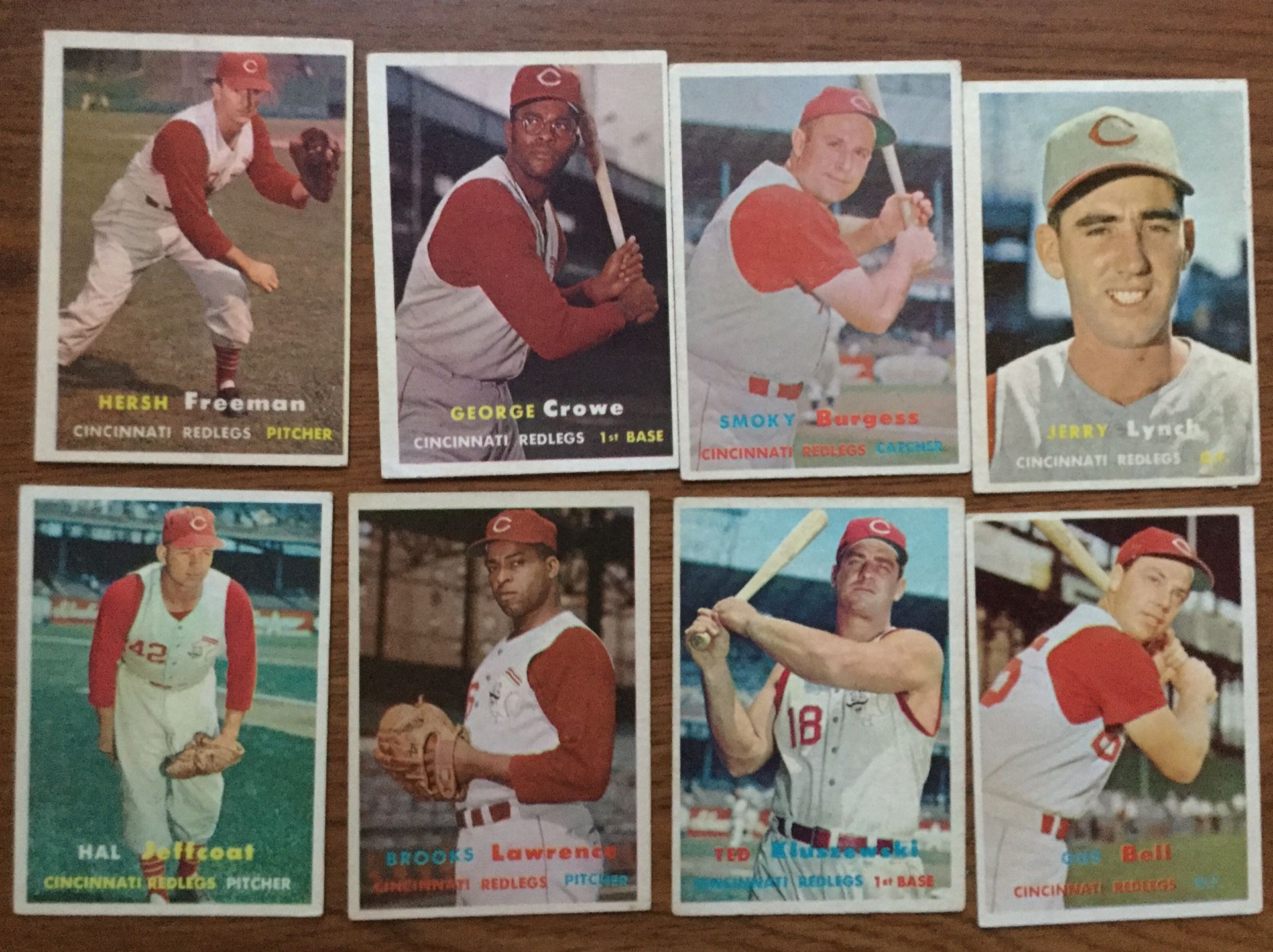 1957 Topps Baseball (8) Card Lot of the Cincinnati Redlegs with Ted Kluszewski