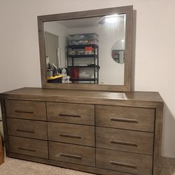 Dresser (used)
