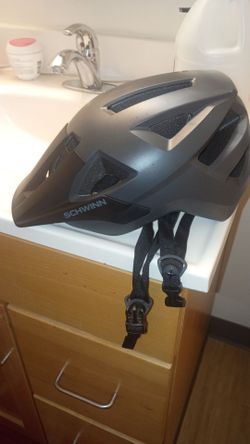 black Schwinn Halcyon ERT Bike Helmet