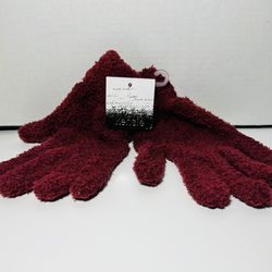 Kensie gloves maroon color super soft/ warm and fuzzy  NWT