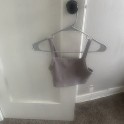 Women’s athletic top small