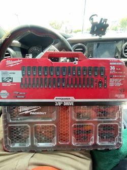 Milwaukee  impact socket set