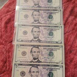 Star Note FIVE DOLLARS & ONE REPETITIVE 