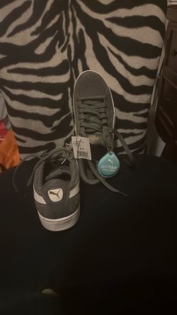 Pumas 6.5 womens