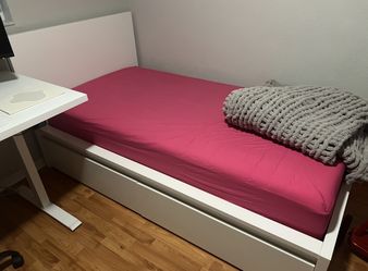 COMPLETE BEDROOM SET