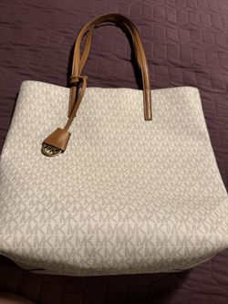 Vincent Large Signature Logo Tote Bag