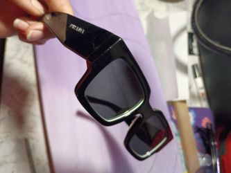 Prada sun glasses