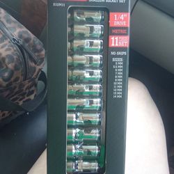 Universal Socket Set