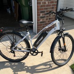 E-Bike  Hitway Like New