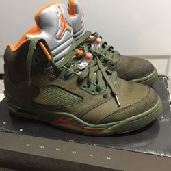Jordan Retro 5 olives