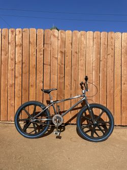 24 Inch Redline Bmx Ready To Go Asking $850 Only Reason Why I’m Selling It Is Because I’m Moving Need Gone This Week On Skyways No Trades