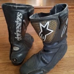 Black Alpinestar road racing boots