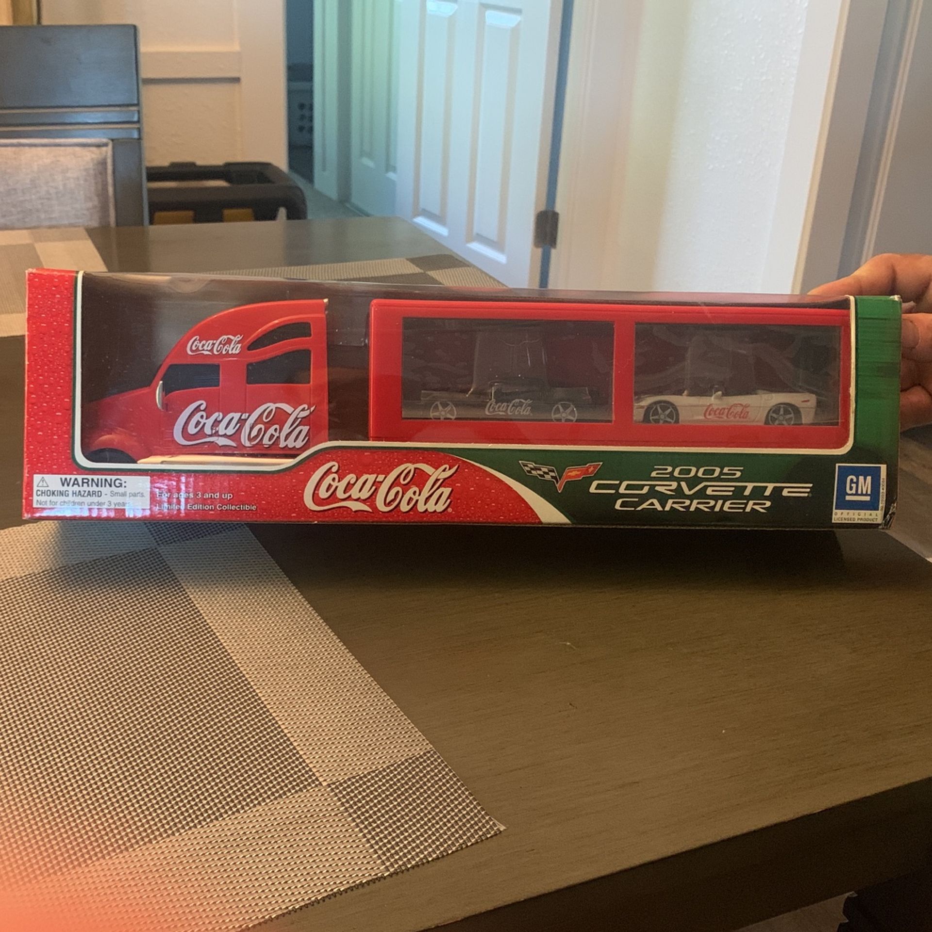 Coca-cola 2005 Corvette Carrier