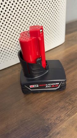 New Milwaukee M12 12-Volt Lithium-Ion XC Battery 3.0 Ah