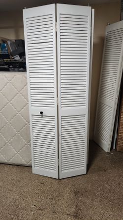 1 Pc. Bifold Door 30" X 79"