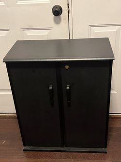 Black Cabinet 