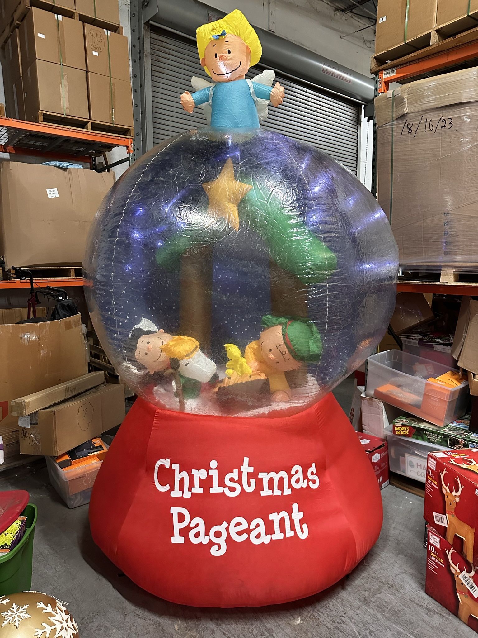 9.5 Ft Peanuts Snoopy Christmas Nativity Outdoor Airblown Inflatable Decoration Used