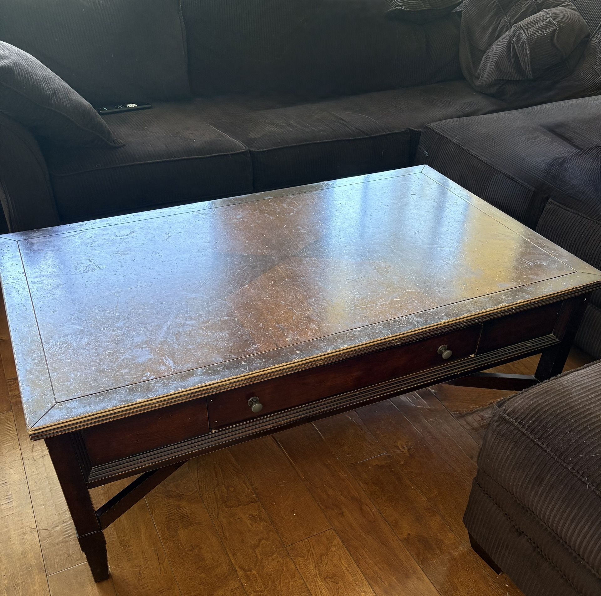 Living Room Furniture, Coffee Table, TV Table And End Table