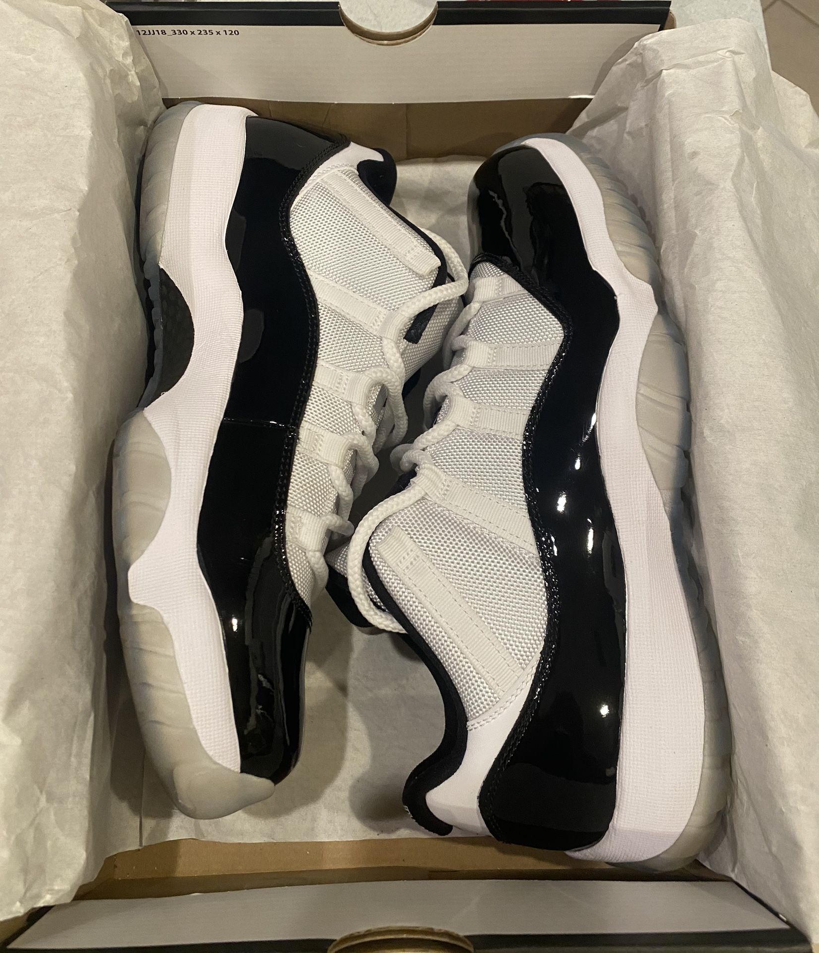 Jordan 11 Retro Concord (10.5 - Lightly Used) Jordan Retro 11 Low Concord Bred - Size 10.5M -... | Depop main image 3