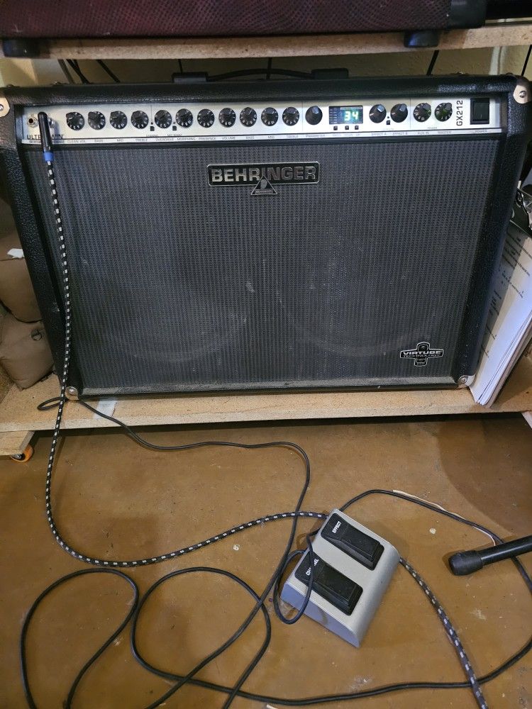 Behringer GX212