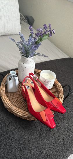 Women’s shoes