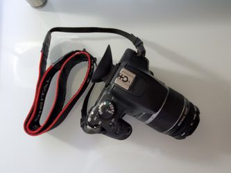 Canon Rebel XS with Lens