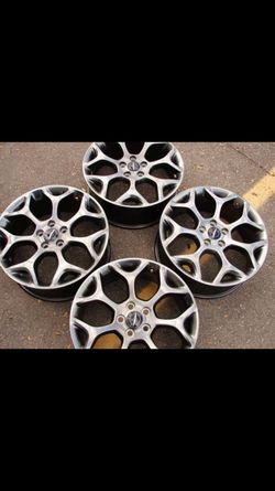 ///// 19" CHRYSLER 300 ALL WHEEL DRIVE WHEELS NEW TAKEOFFS /////