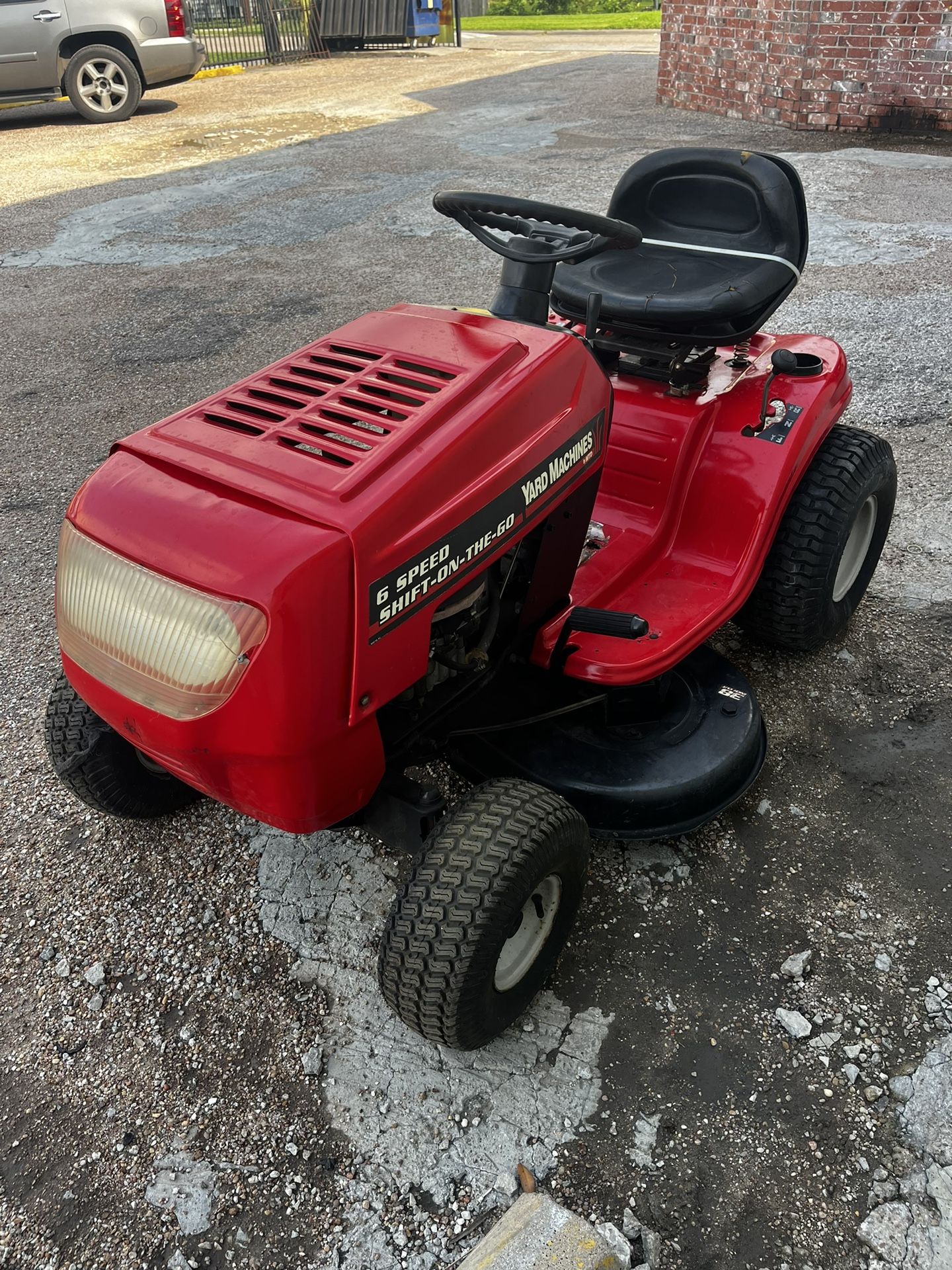 Lawn Tractor Mtd Yard Machine Mower Yard Machines 24-inch Rear