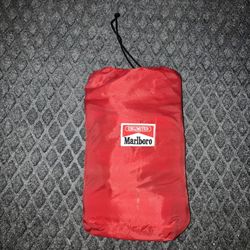 Vintage Marlboro Sleeping Bag Blanket Zip Up Red Black Roll Up Promo W Carrying