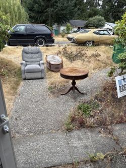 Coffee table and sewing table