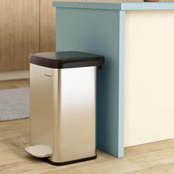 Kitchen Trash Can, 13 Gallon (50 L) Stainless Steel Garbage Can, with Stay-Open Lid and Step-on Pedal, Soft Closure, Tall, Large and Space