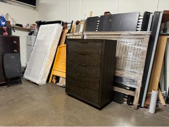 Chest of drawers $220